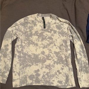 Lululemon Men's Long-Sleeve Crewneck Shirt in Light Gray/Cream